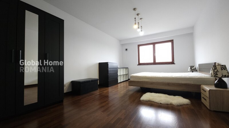 Pipera - American Village, teren 300 mp, 3 locuri parcare