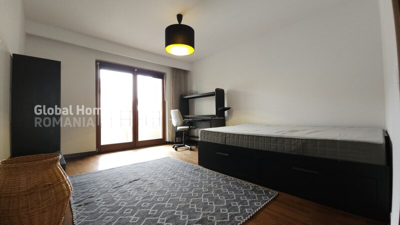 Pipera - American Village, teren 300 mp, 3 locuri parcare